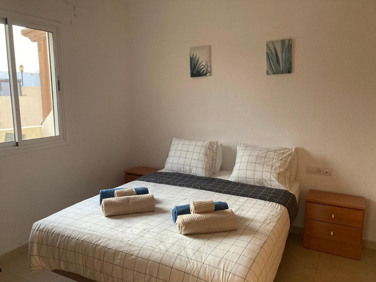 2 Bedroom Pool Apartment Close To Beach Rocky Point Corralejo Exterior photo