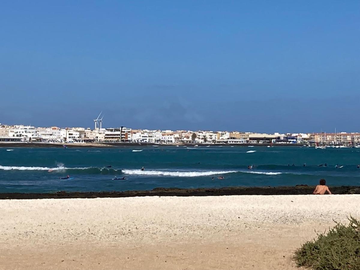 2 Bedroom Pool Apartment Close To Beach Rocky Point Corralejo Exterior photo