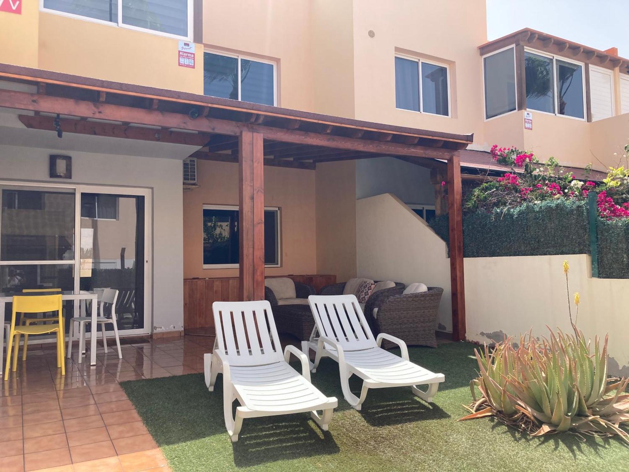 2 Bedroom Pool Apartment Close To Beach Rocky Point Corralejo Exterior photo